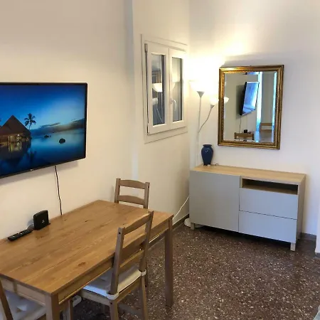 Metaxourgio Spacious Two Bedroom Apartment Athens Exterior photo